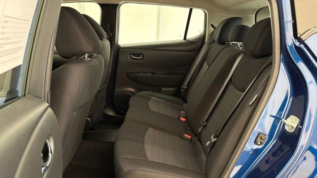 Used 2022 Nissan Leaf S image 18