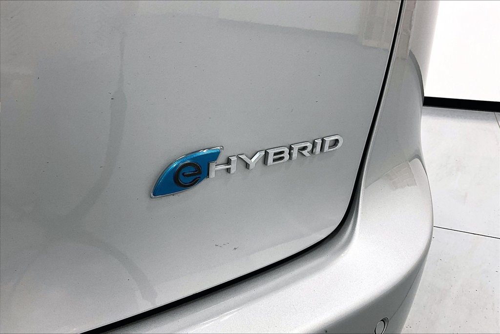 Used 2024 Chrysler Pacifica Limited FWD image 37