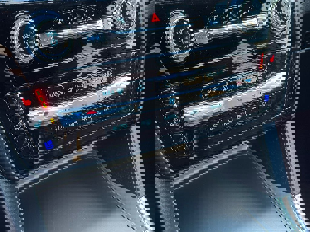 Used 2022 Ford Explorer Platinum w/ Equipment Group 601A image 26