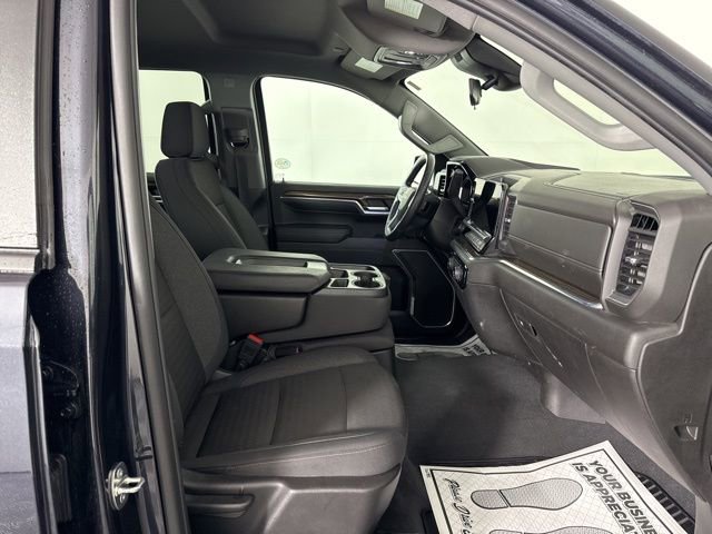Used 2024 Chevrolet Silverado 1500 LT image 13