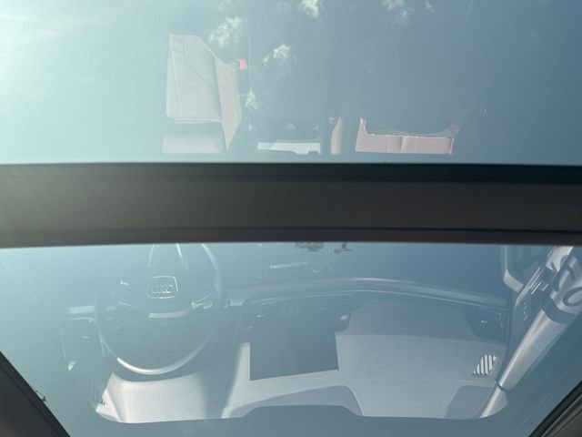 Certified 2025 Audi Q5 2.0T Premium w/ Convenience Plus Package image 16