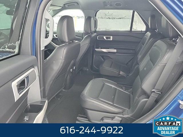 Used 2022 Ford Explorer XLT w/ Equipment Group 202A image 6