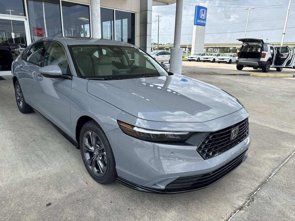 New 2026 Honda Accord EX-L image 3