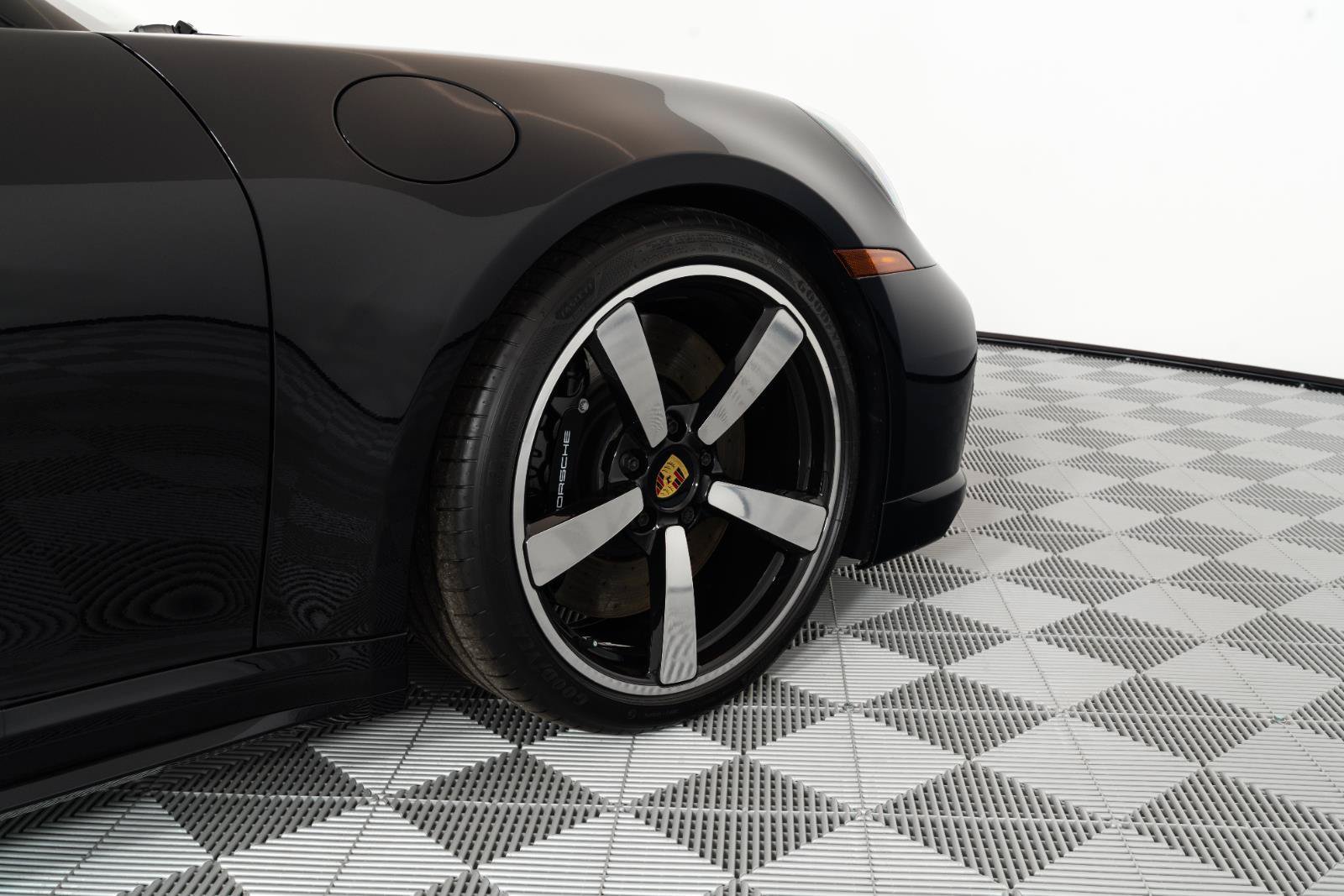 Used 2024 Porsche 911 Turbo AWD/4WD image 20