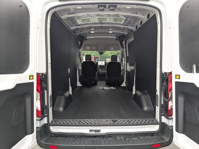 New 2026 Ford Transit 250 148 Medium Roof RWD image 20