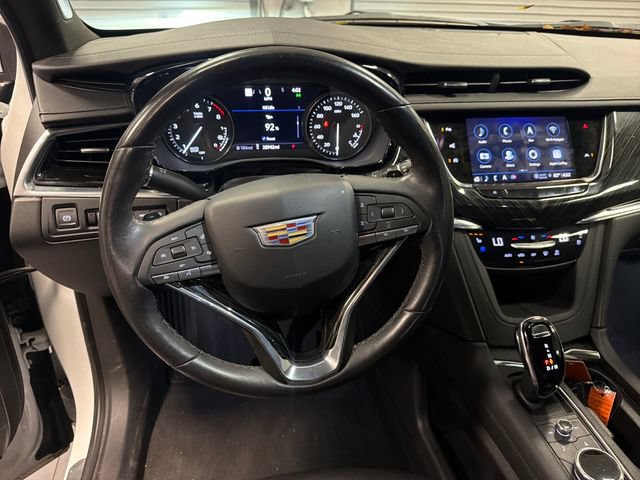 Certified 2023 Cadillac XT6 Premium Luxury w/ Technology Package FWD image 13