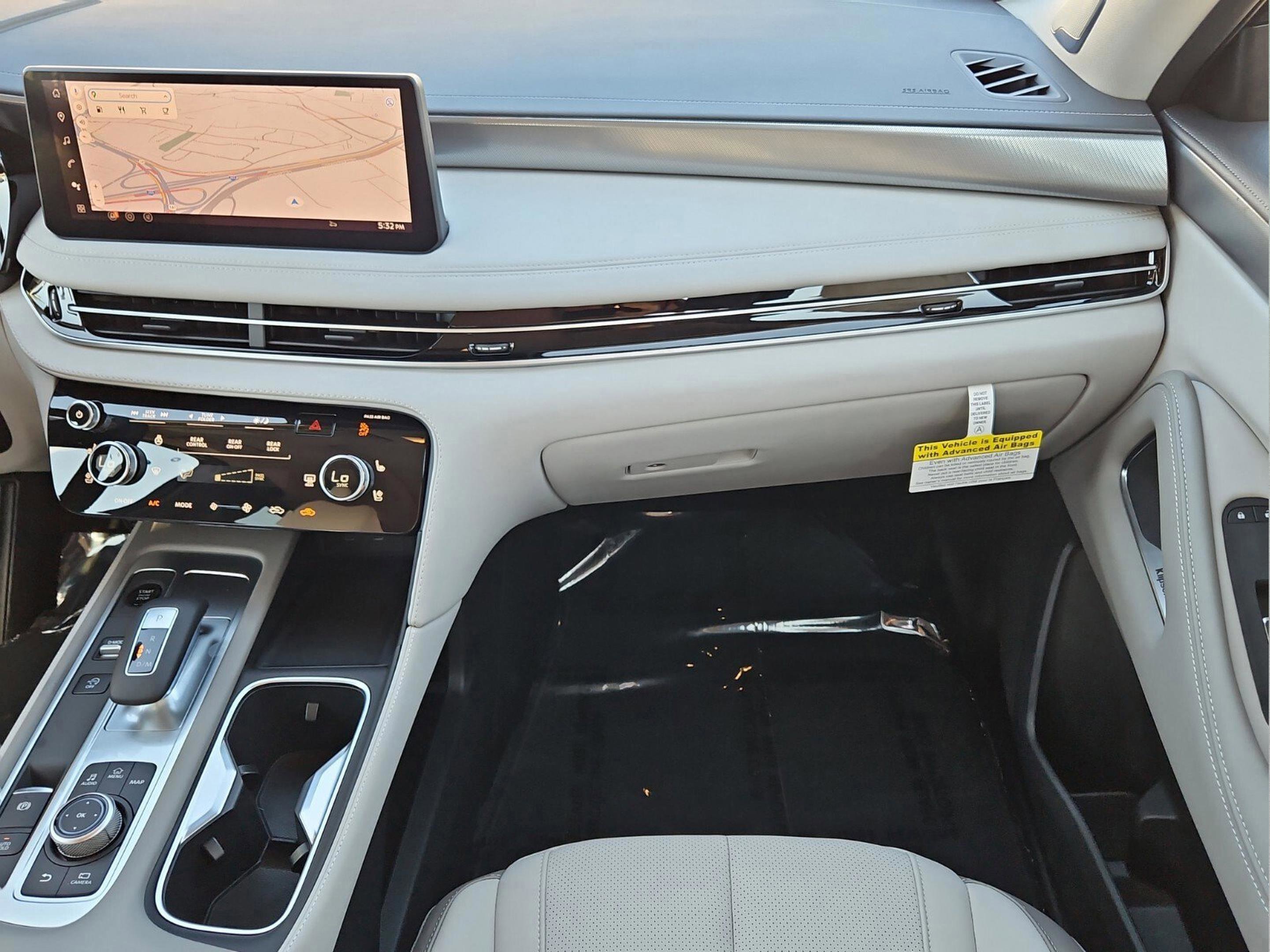 New 2026 INFINITI QX60 Luxe image 17