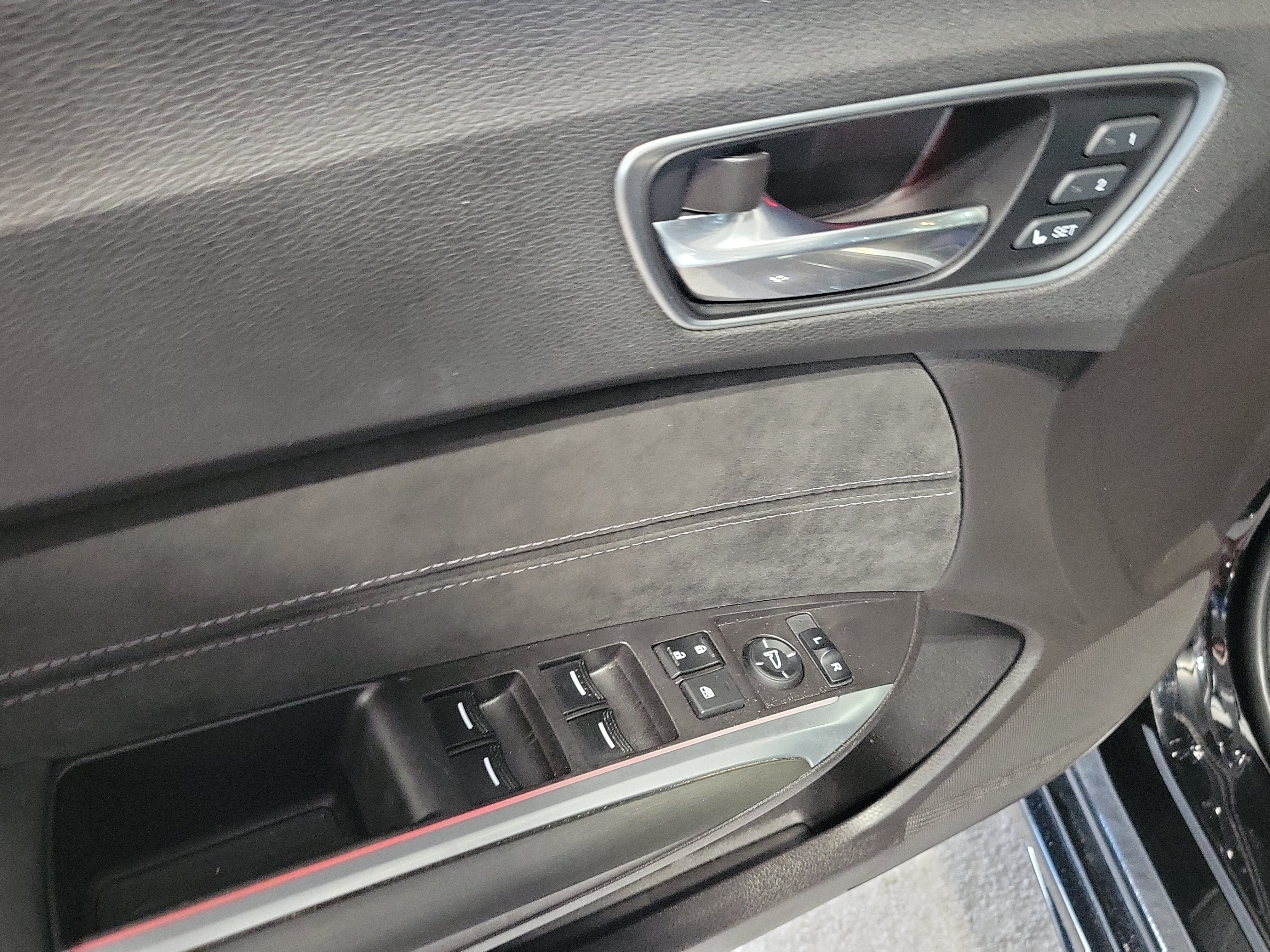 Used 2018 Acura TLX w/ Technology & A-SPEC Package FWD image 22
