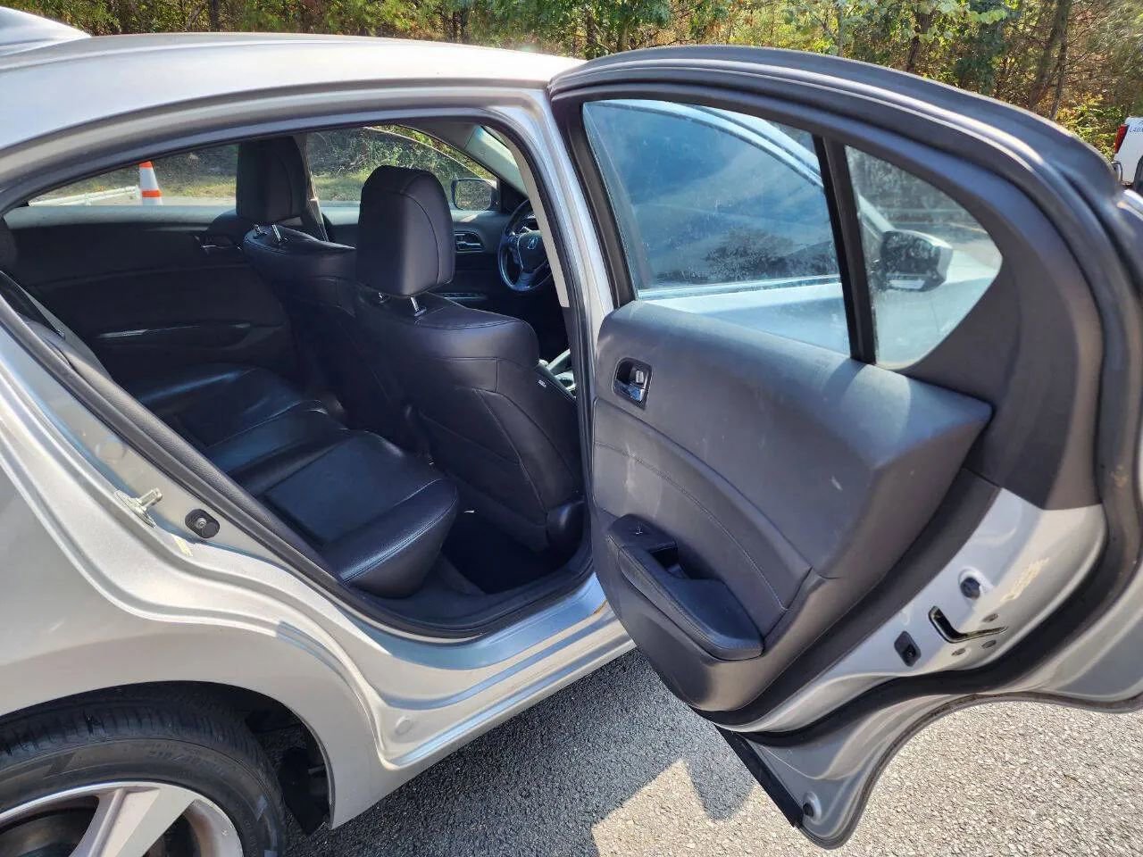 Used 2013 Acura ILX w/ Technology Package image 18