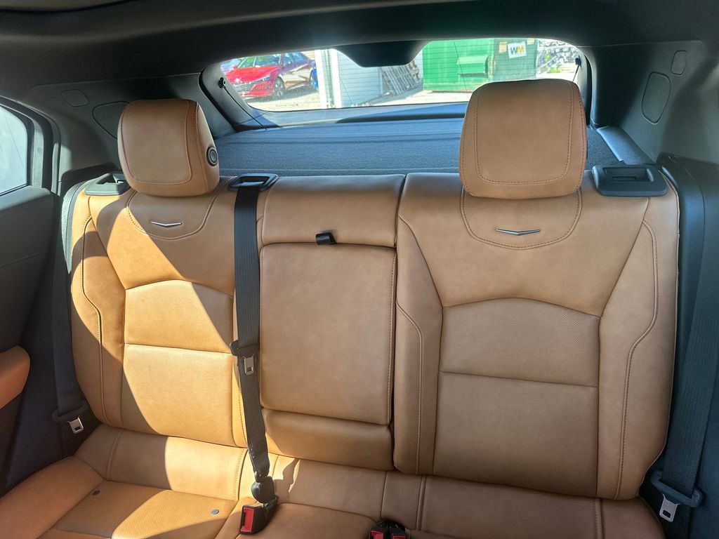 Used 2022 Cadillac XT4 Premium Luxury w/ Technology Package FWD image 20