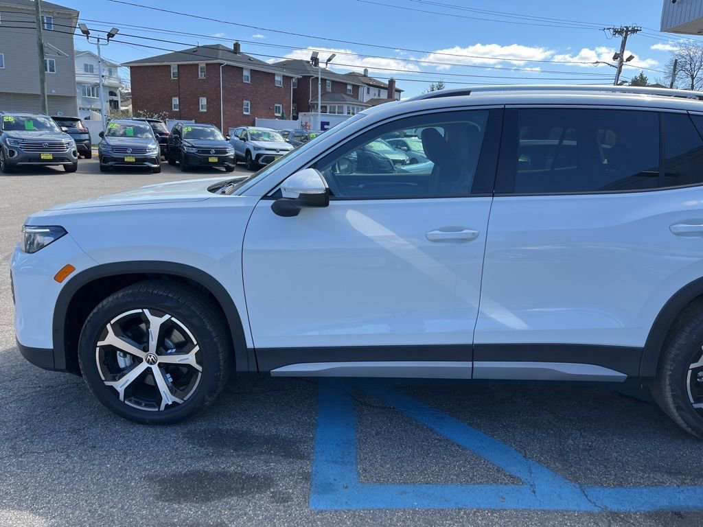 New 2026 Volkswagen Tiguan SE AWD/4WD image 25