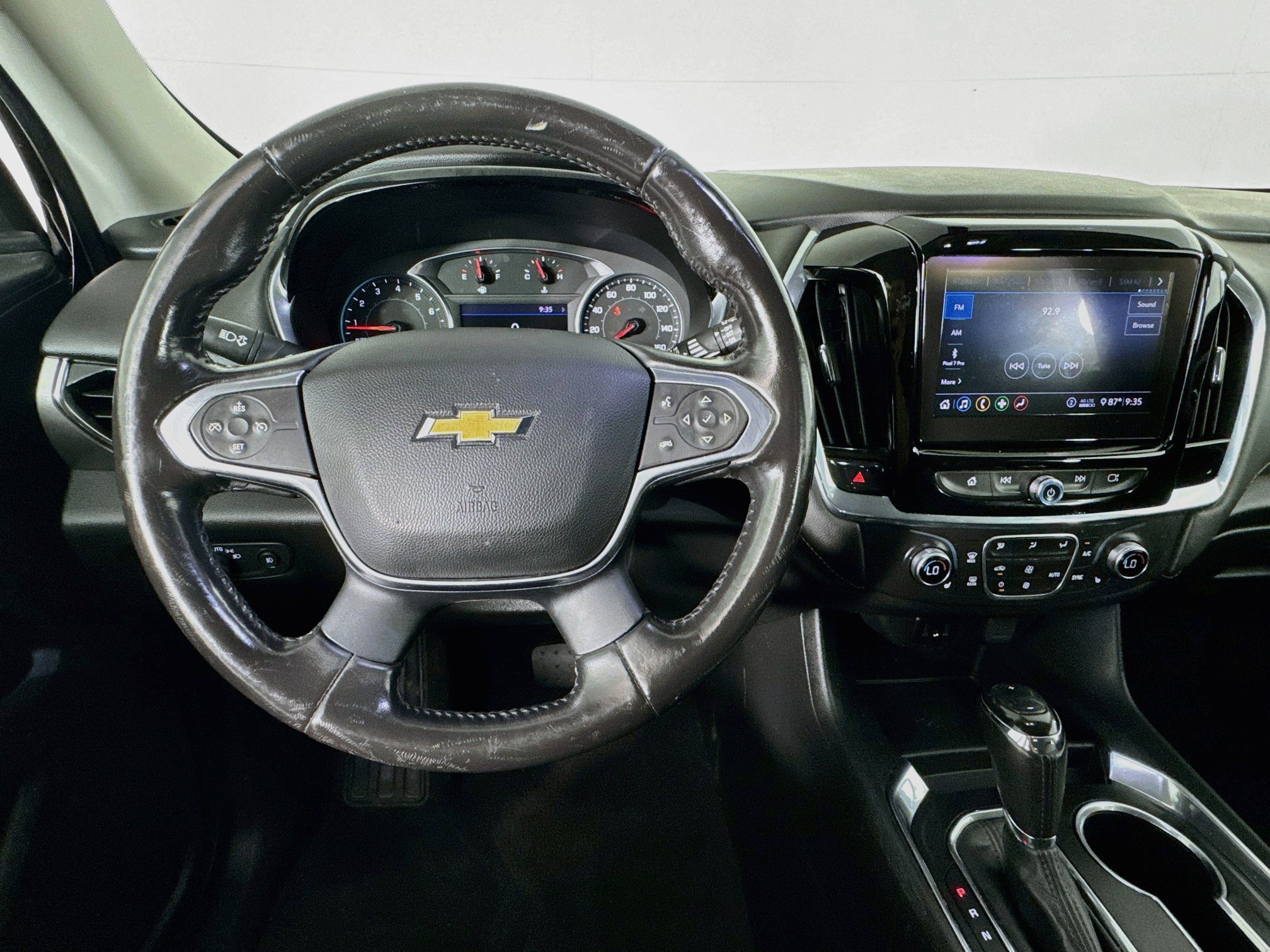 Used 2020 Chevrolet Traverse LT FWD image 10