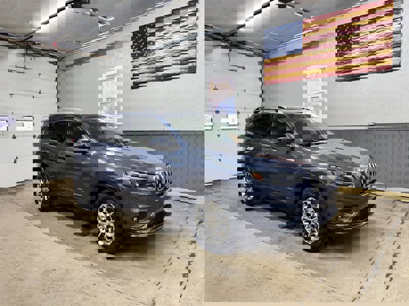 Used 2019 Jeep Cherokee Latitude Plus