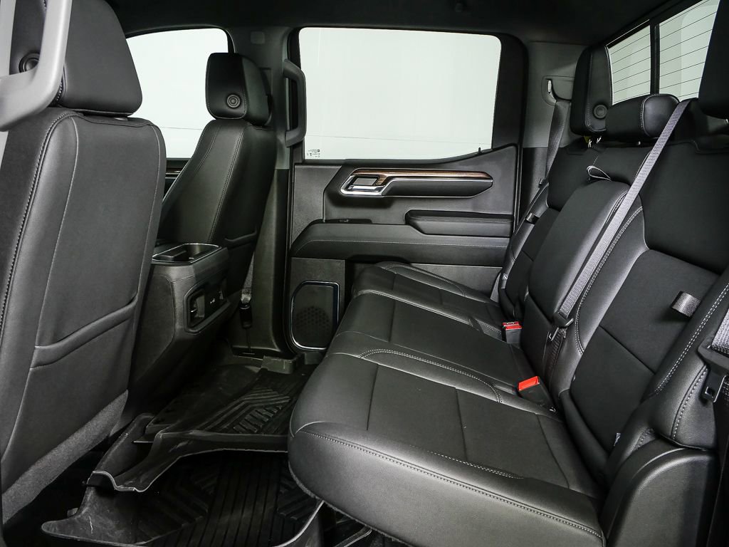 Used 2024 Chevrolet Silverado 1500 LT Trail Boss w/ Convenience Package II image 18