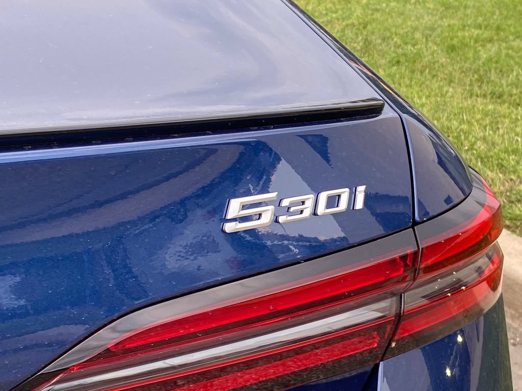 New 2027 BMW 530i xDrive w/ M Sport Package AWD/4WD image 7