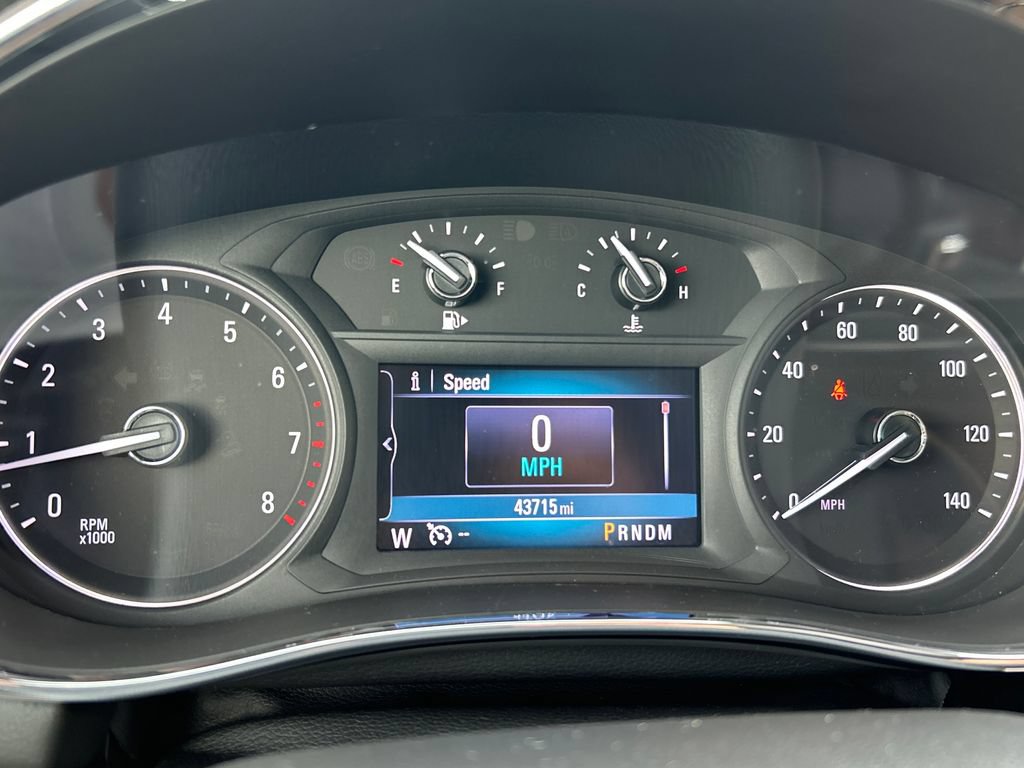 Used 2020 Buick Encore Essence w/ Experience Buick Package AWD/4WD image 26