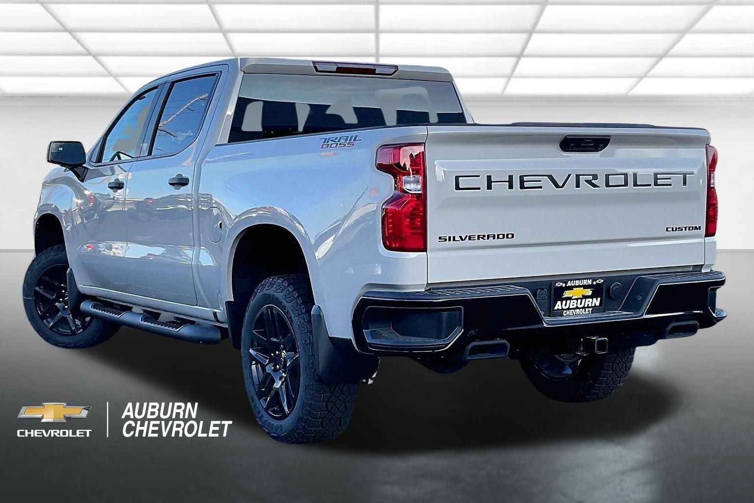 New 2026 Chevrolet Silverado 1500 Custom Trail Boss w/ LPO, Dark Essentials Package image 3