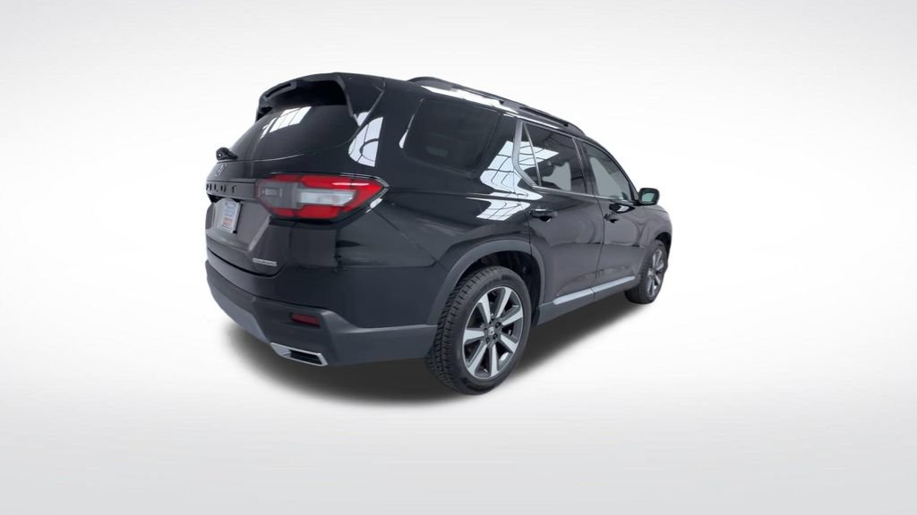 Used 2024 Honda Pilot Touring image 9