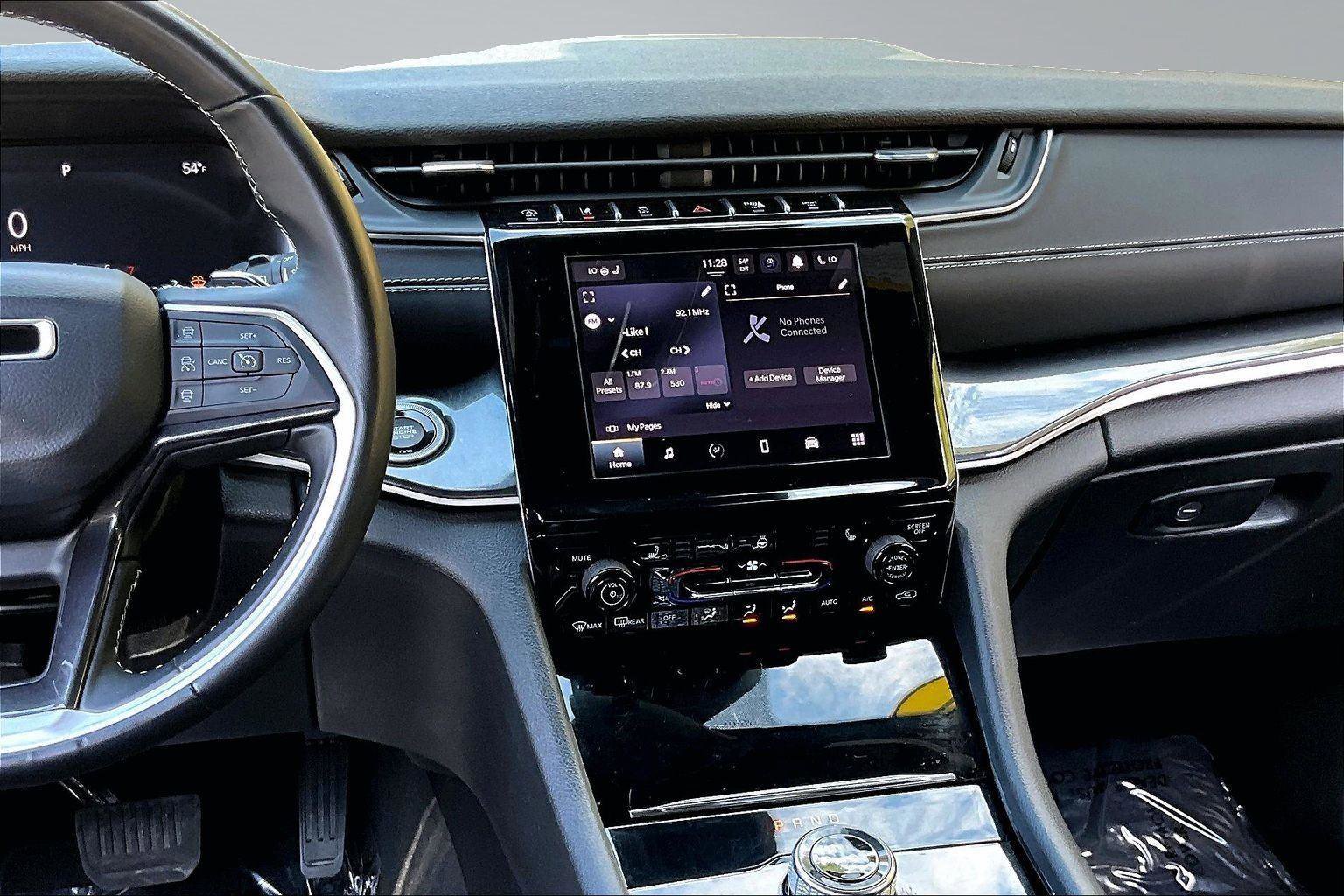 Certified 2022 Jeep Grand Cherokee Altitude AWD/4WD image 7