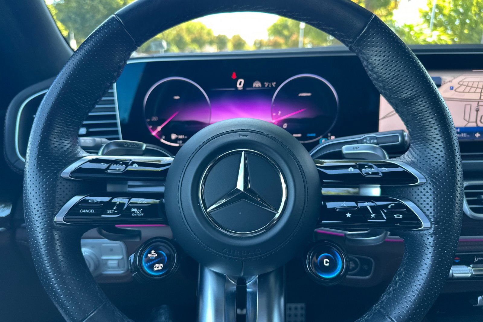Used 2025 Mercedes-Benz GLS 63 AMG 4MATIC image 25