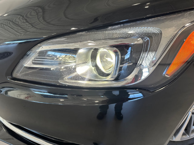 Certified 2019 Buick LaCrosse Essence FWD image 9