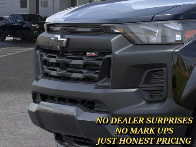 New 2026 Chevrolet Colorado Trail Boss w/ Midnight Edition AWD/4WD image 13