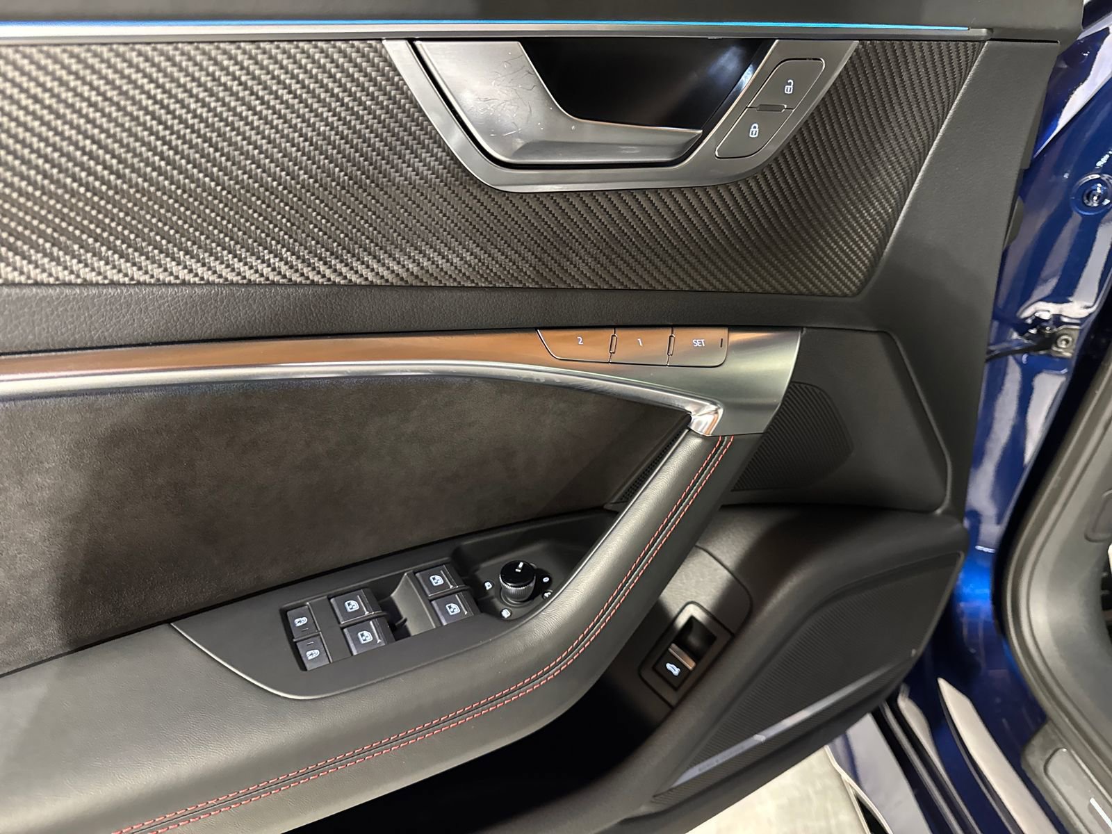 Used 2021 Audi RS 6 AWD/4WD image 16