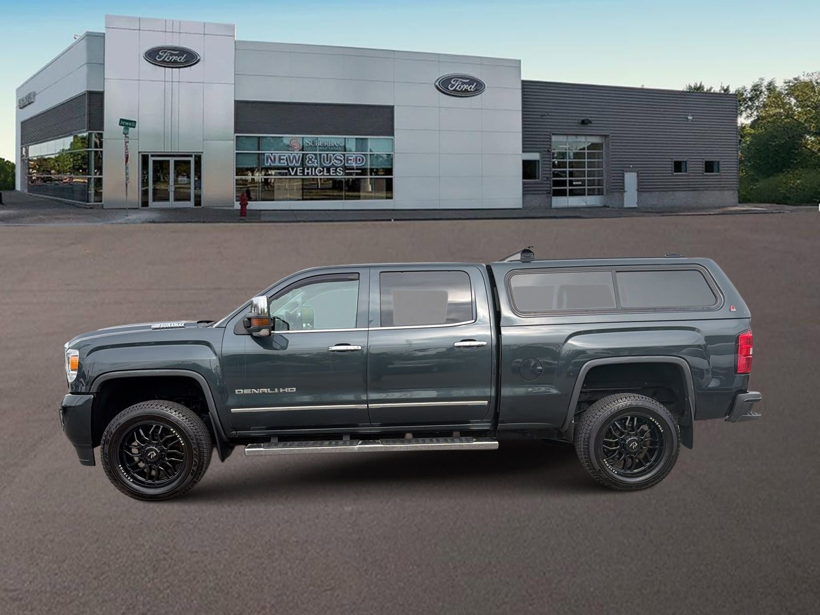 Used 2018 GMC Sierra 2500 Denali w/ Duramax Plus Package AWD/4WD image 6