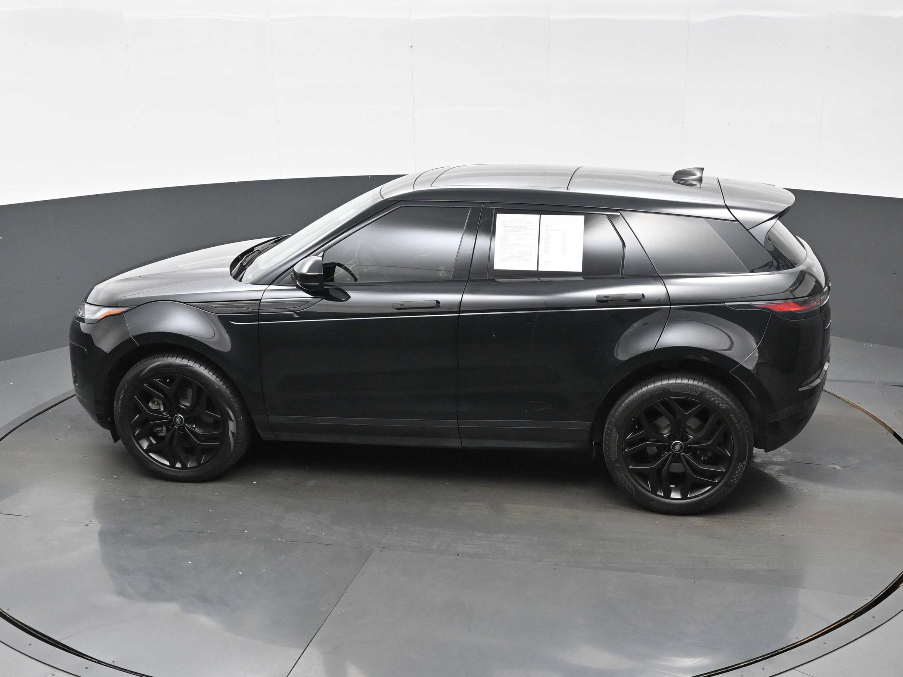 Used 2023 Land Rover Range Rover Evoque SE AWD/4WD image 35