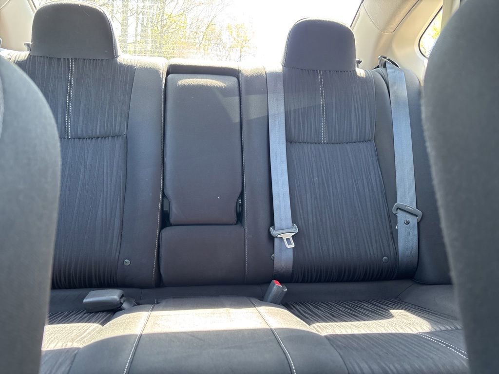 Used 2017 Nissan Sentra SV FWD image 17