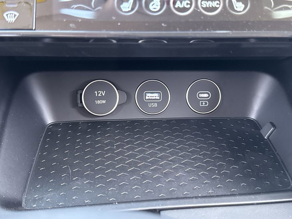 New 2025 Genesis G70 2.5T image 22