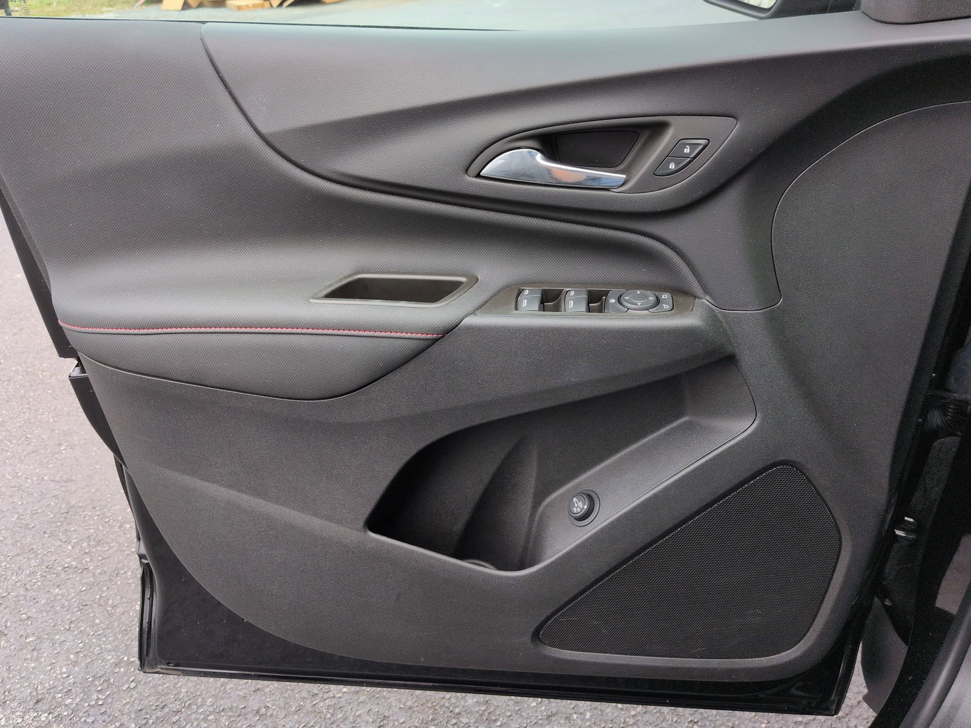 Certified 2023 Chevrolet Equinox RS AWD/4WD image 22