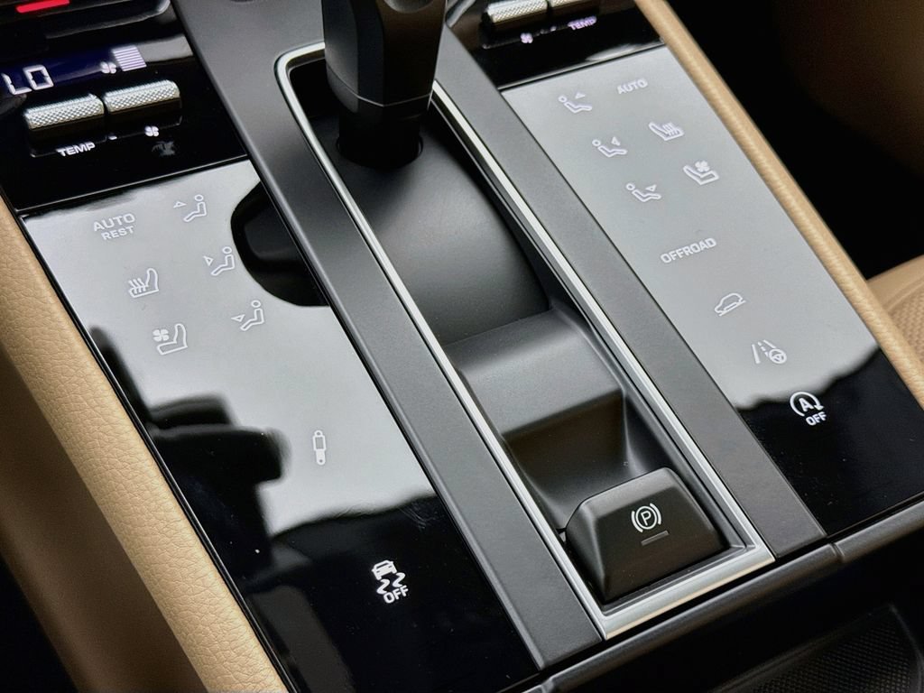 New 2026 Porsche Macan S AWD/4WD image 22