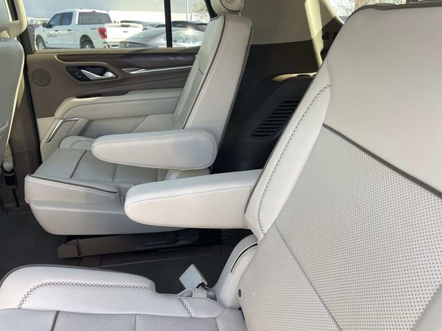 Used 2023 GMC Yukon Denali image 13