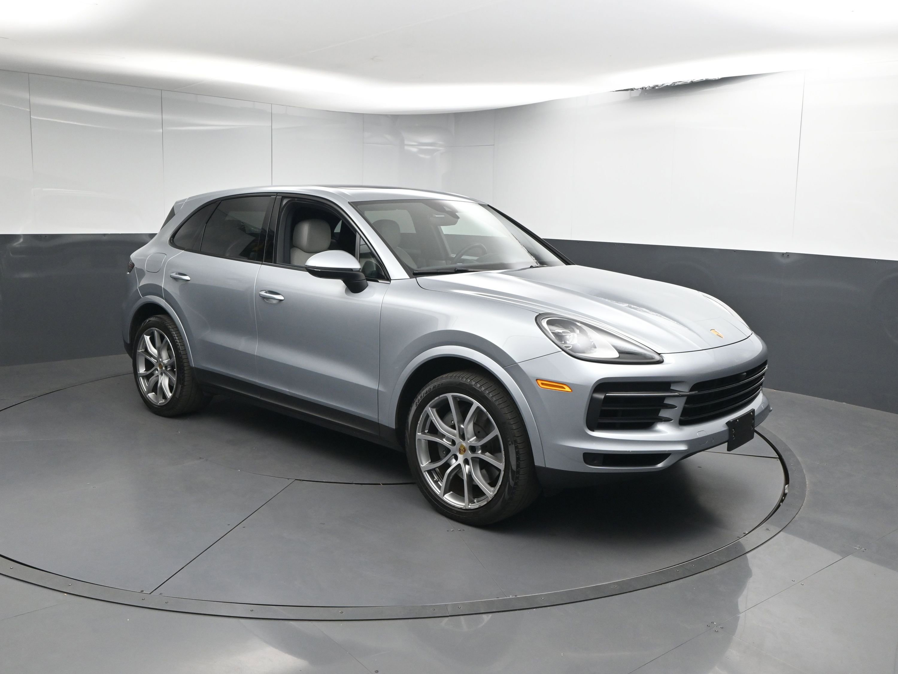 Certified 2022 Porsche Cayenne S image 26