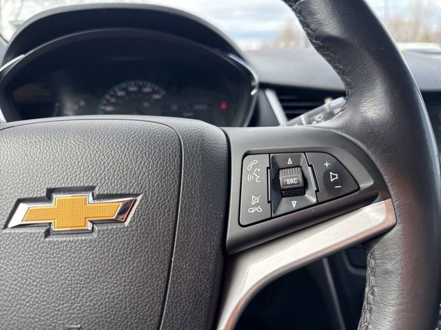 Used 2019 Chevrolet Trax LT w/ LT Convenience Package image 19