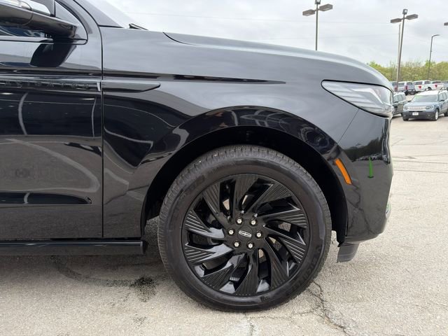 Used 2025 Lincoln Navigator Reserve w/ Jet Appearance Package AWD/4WD image 9