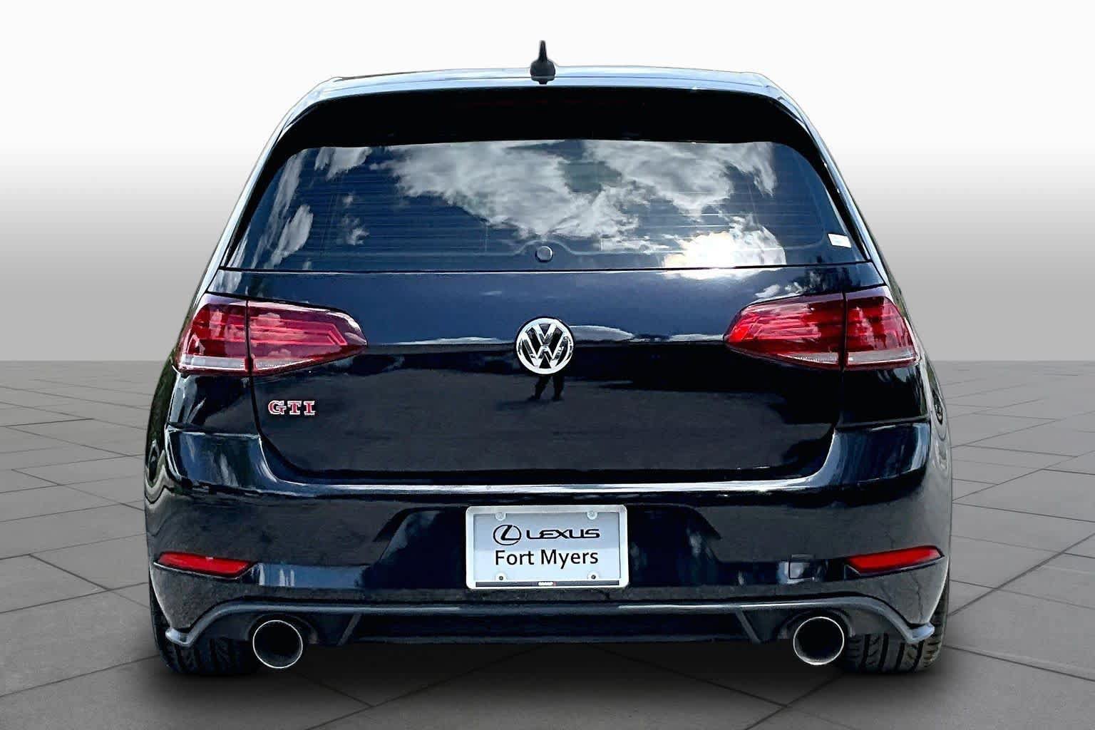 Used 2019 Volkswagen GTI SE w/ SE Experience Package FWD image 5