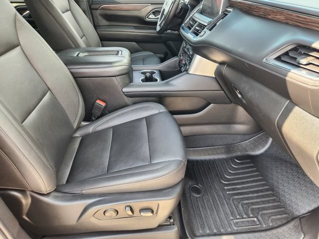 Used 2023 Chevrolet Suburban Z71 w/ Luxury Package AWD/4WD image 14