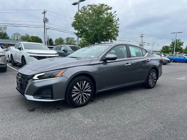 Certified 2024 Nissan Altima 2.5 SV w/ SV Premium Package AWD/4WD image 8