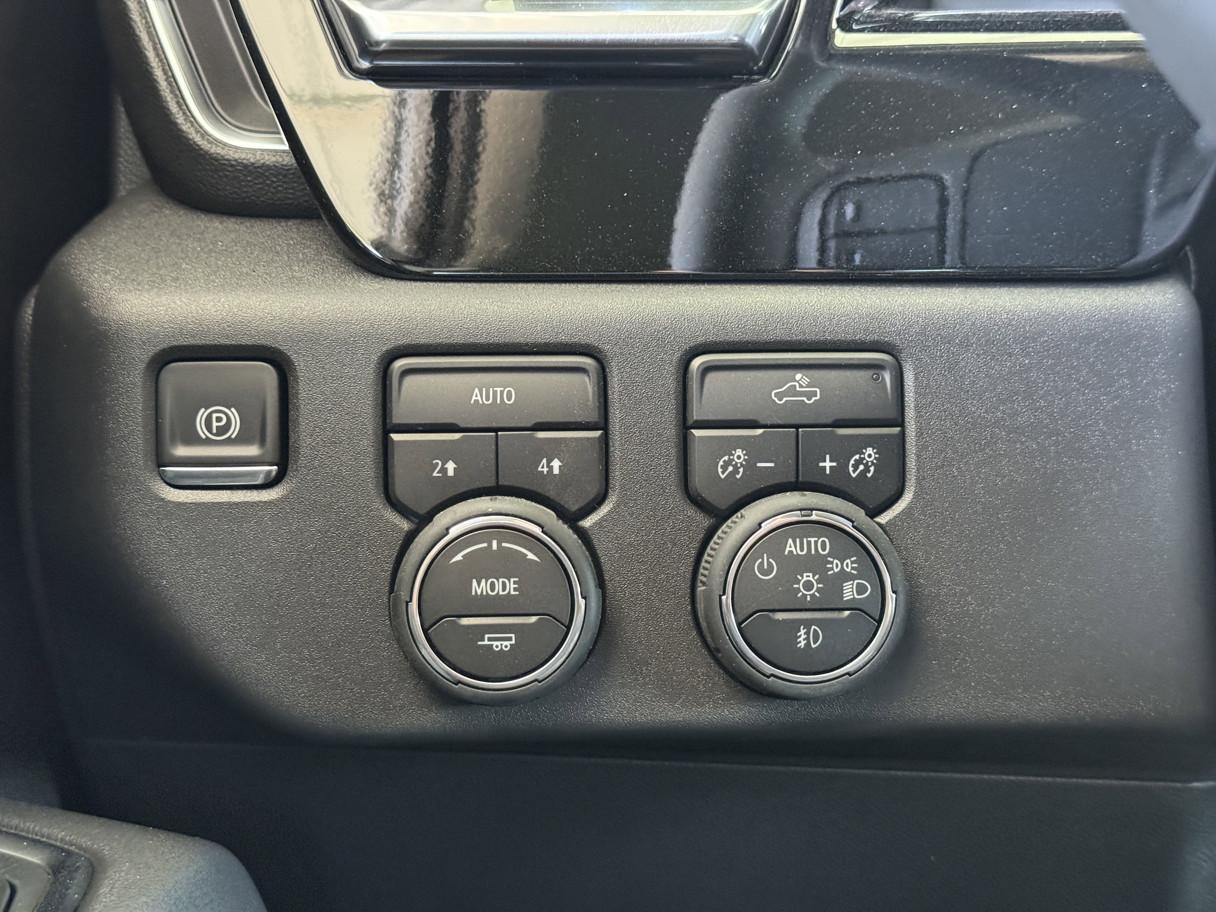 New 2025 Chevrolet Silverado 1500 RST w/ Protection Package image 25