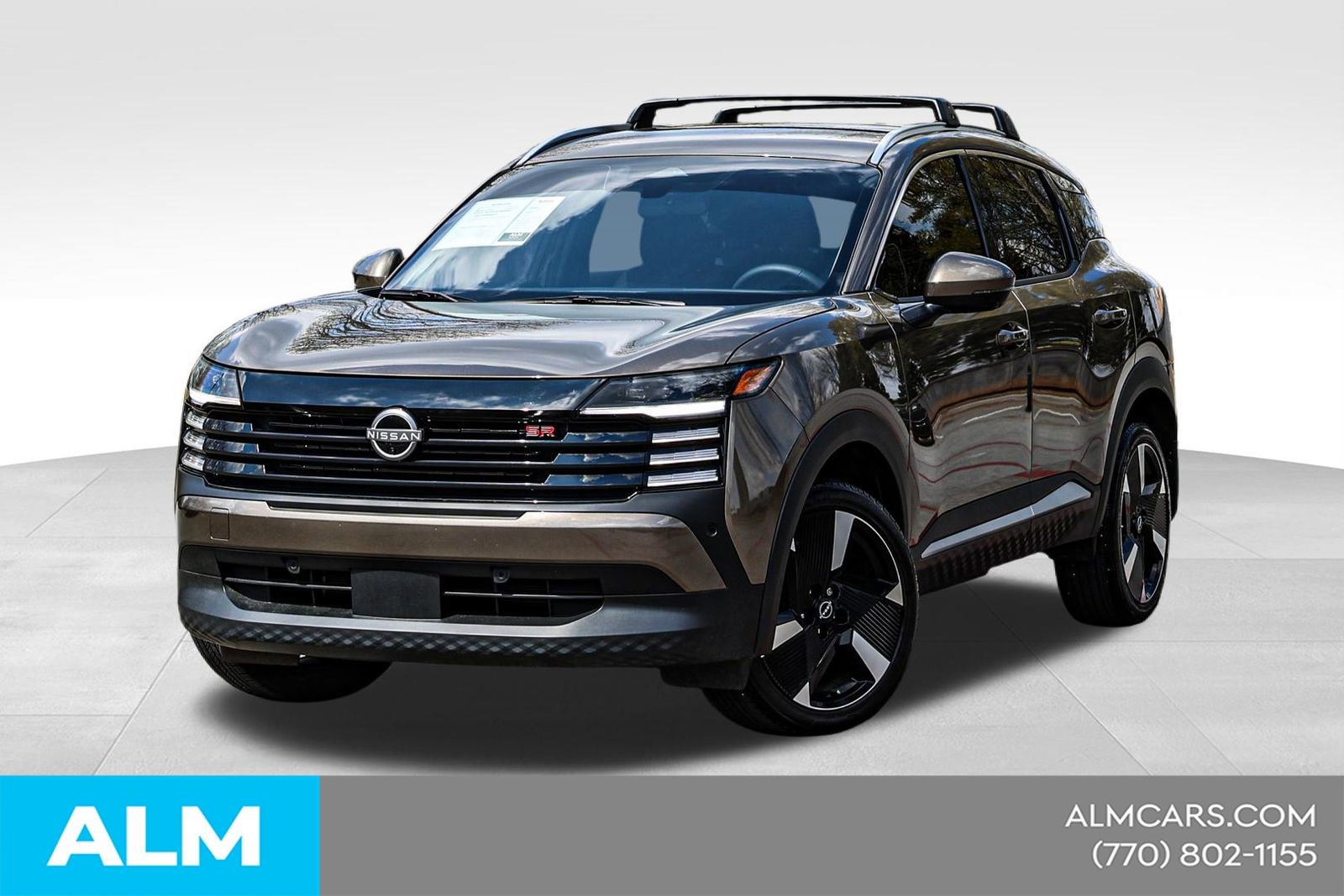 Used 2025 Nissan Kicks SR image 1