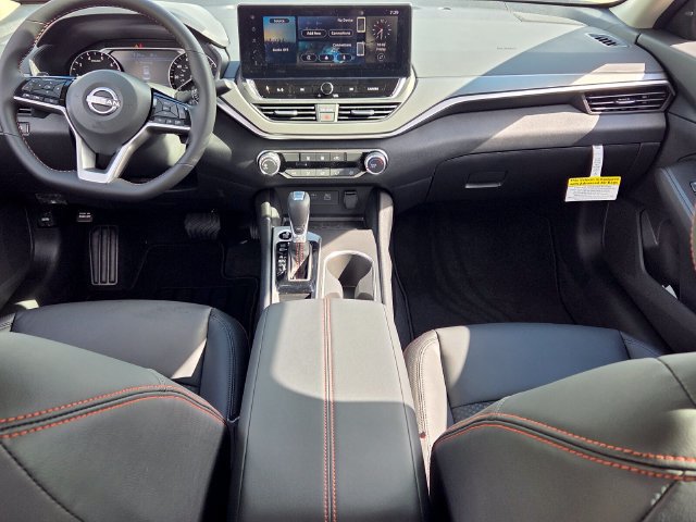 New 2026 Nissan Altima 2.5 SR FWD image 8