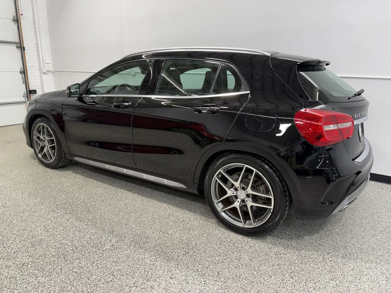 Used 2015 Mercedes-Benz GLA 45 AMG 4MATIC image 4
