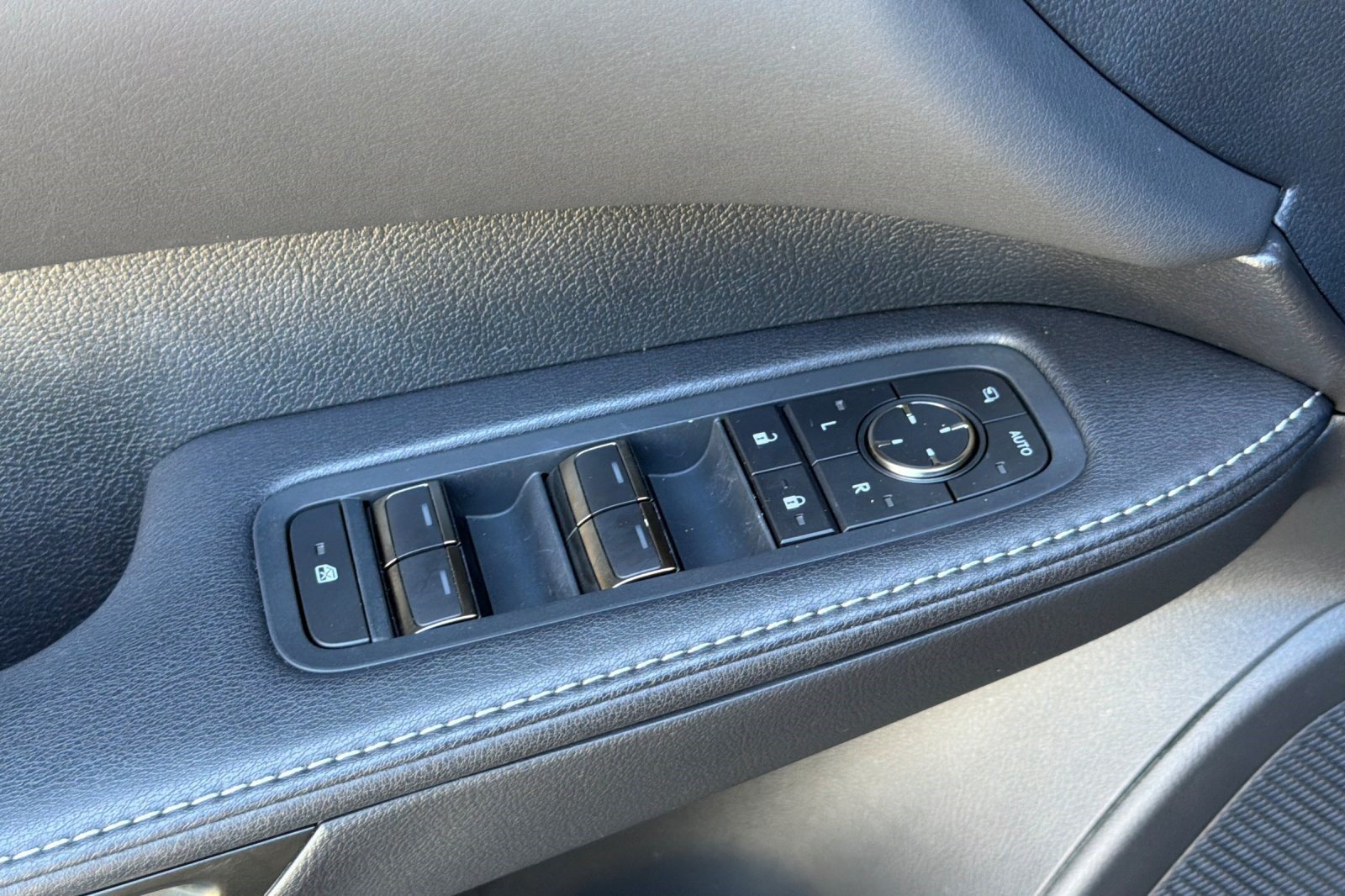 Certified 2025 Lexus RX 350h w/ Convenience Package AWD/4WD image 13
