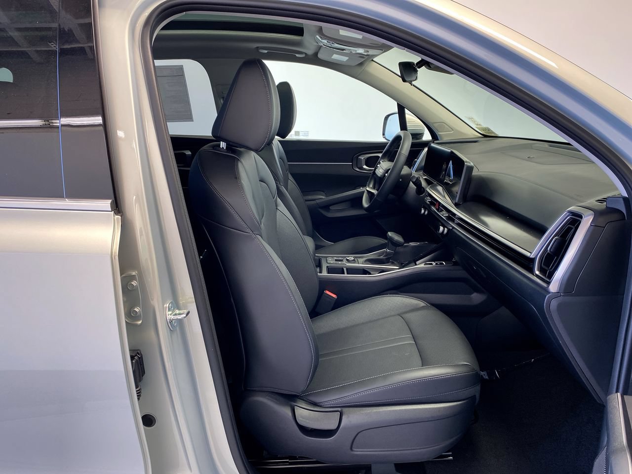 New 2026 Kia Sorento S FWD image 29