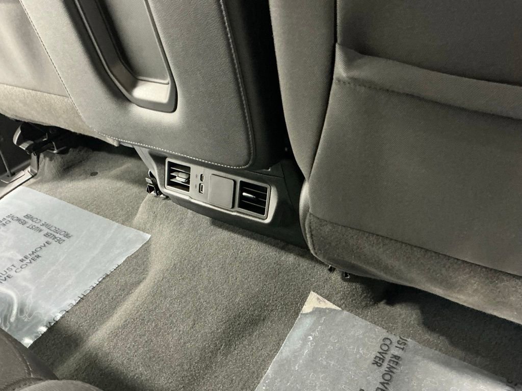 Used 2024 Chevrolet Silverado 1500 Custom Trail Boss w/ LPO, Dark Essentials Package image 15