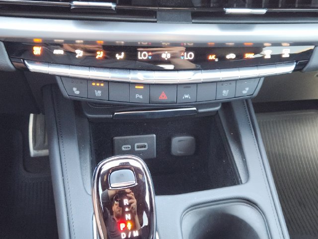 Used 2024 Cadillac XT4 Sport FWD image 20
