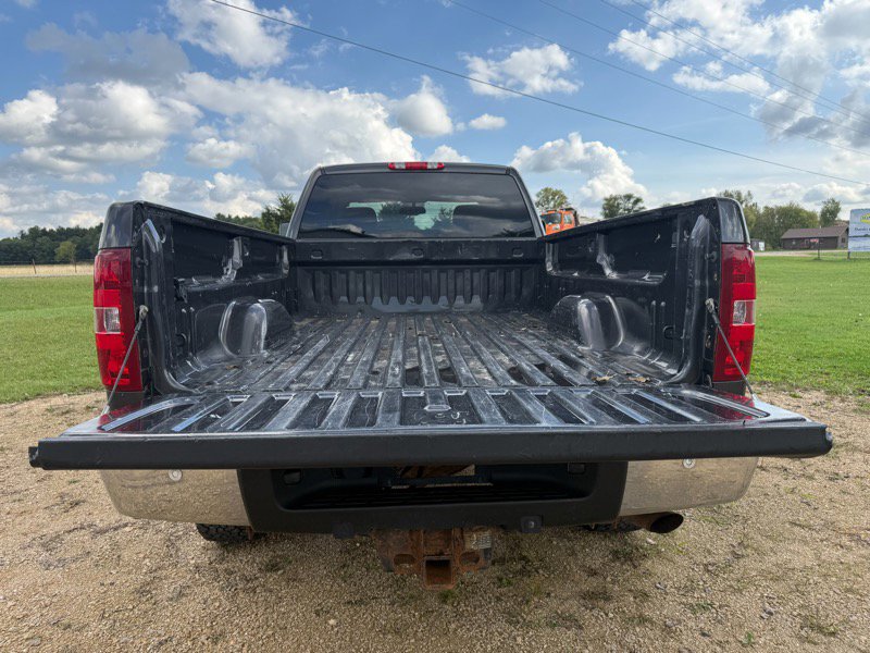 Used 2011 Chevrolet Silverado 3500 LT w/ Interior Plus Package image 5