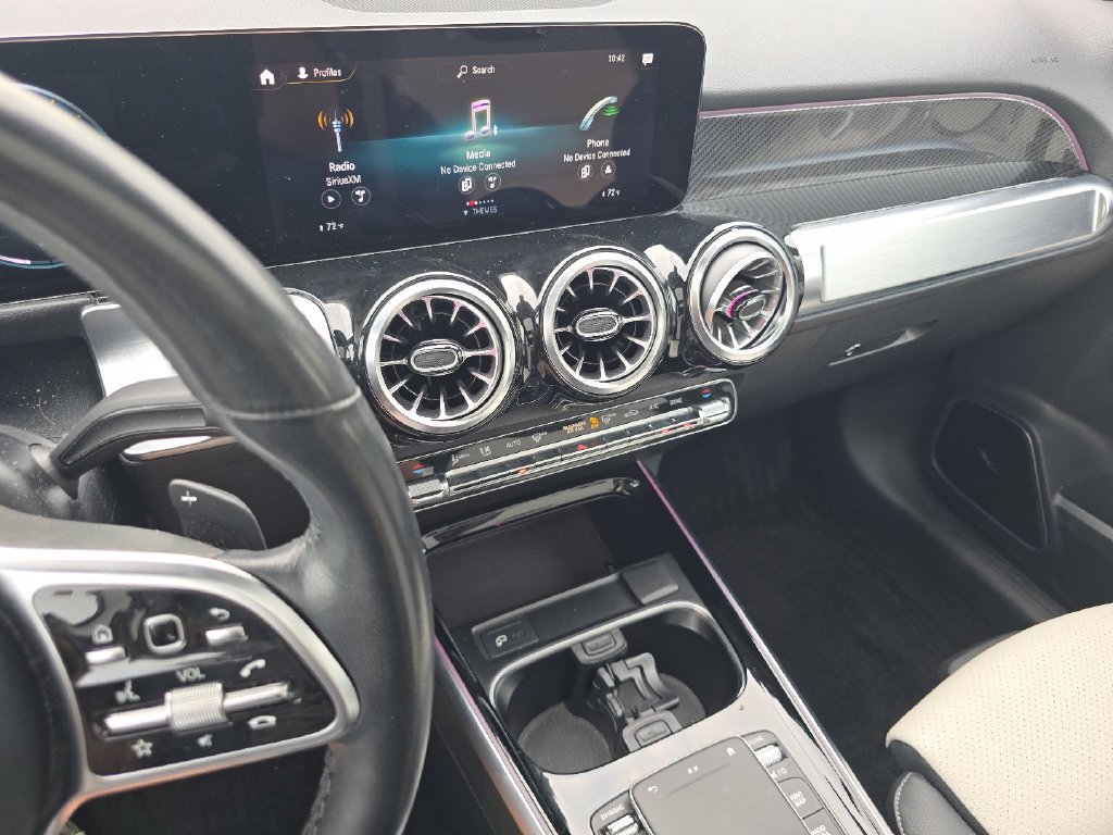 Used 2023 Mercedes-Benz GLB 250 4MATIC image 32